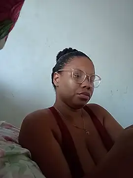 PrettahSantos online show from August 5, 9:23 am