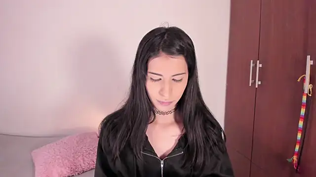 Snapshot of ScarlettRosetti chatting on October 24, 1:46 am ScarlettRosetti online show from October 24, 1:46 am