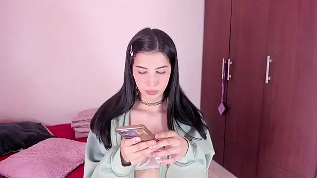 Snapshot of ScarlettRosetti chatting on December 14, 3:12 am ScarlettRosetti online show from December 14, 3:12 am