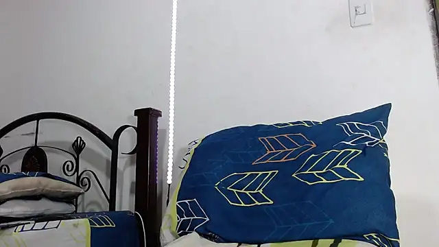 LATINO27CM online show from November 18, 1:11 am