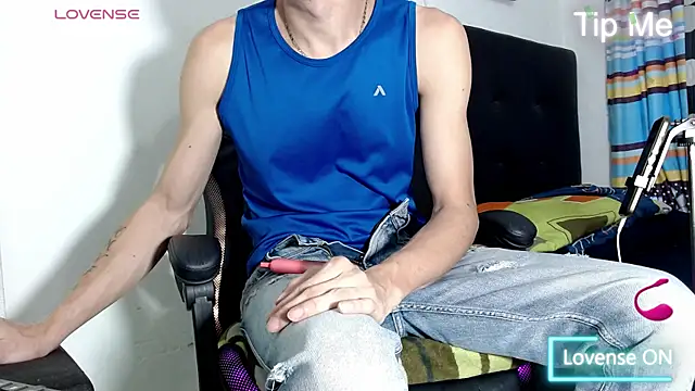 LATINO27CM online show from July 24, 11:03 pm