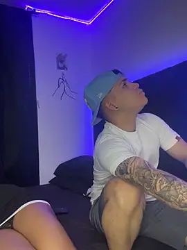 BoomChikaWow online show from September 26, 6:06 am