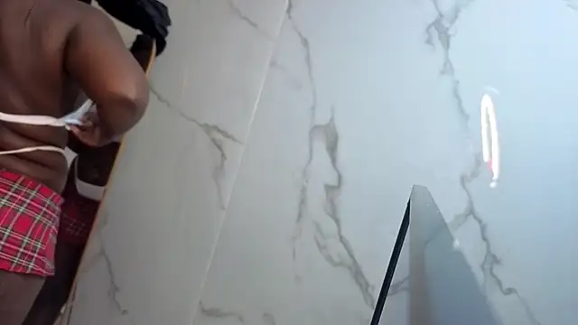 Snapshot of Soffia_b chatting on October 23, 3:06 am Soffia b online show from October 23, 3:06 am