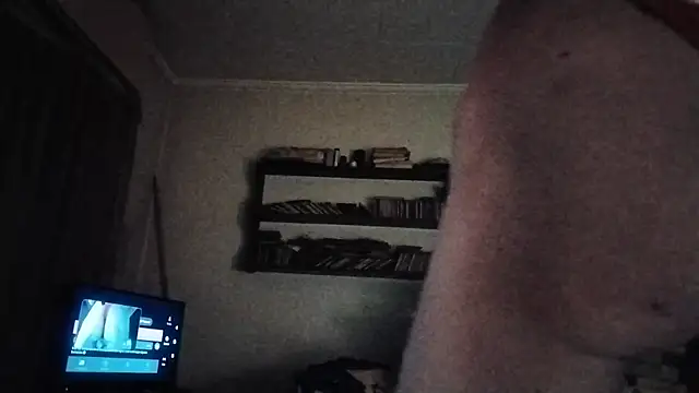 Snapshot of Danielle57_ chatting on December 14, 12:27 am Danielle57 online show from December 14, 12:27 am