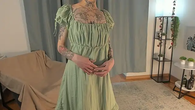 Snapshot of RiverLyric chatting on September 26, 1:37 pm RiverLyric online show from September 26, 1:37 pm