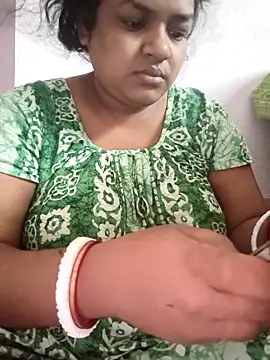 Deborbhavi222 online show from April 28, 5:23 am