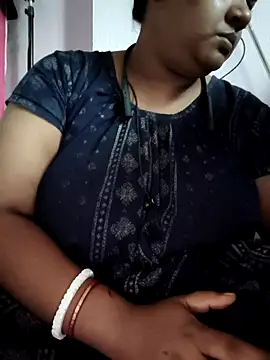 Deborbhavi222 online show from May 1, 8:52 am