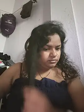Deborbhavi222 online show from June 12, 8:35 am