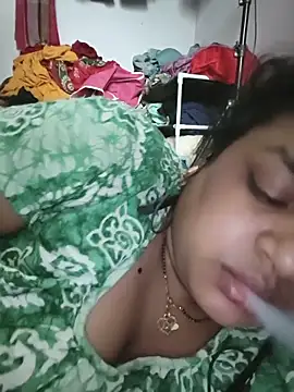 Deborbhavi222 online show from June 18, 4:46 am