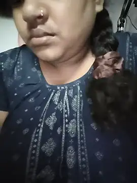 Deborbhavi222 online show from July 3, 8:43 am