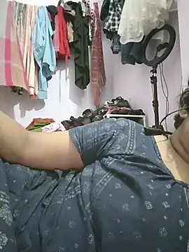 Deborbhavi222 online show from July 9, 6:12 pm