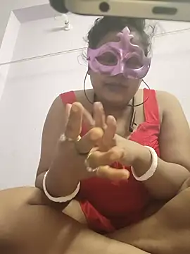 Deborbhavi222 online show from July 12, 6:21 pm