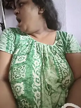 Deborbhavi222 online show from July 17, 8:43 am