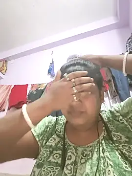 Deborbhavi222 online show from July 18, 5:50 pm