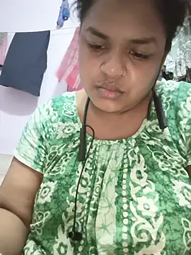 Deborbhavi222 online show from July 21, 6:10 pm