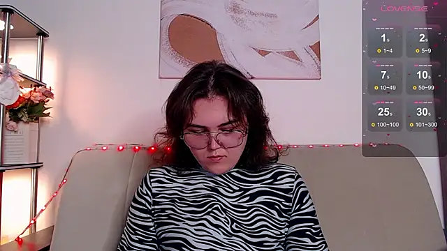  online show from February 3, 6:22 am