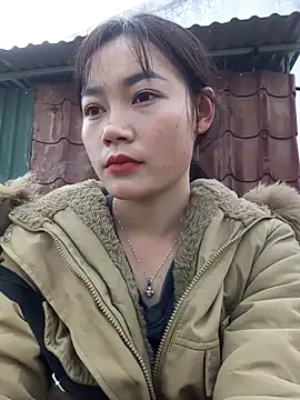 Snapshot of dorothyxx chatting on December 17, 1:33 am dorothyxx online show from December 17, 1:33 am