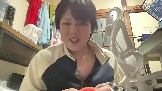 Snapshot of nuu1_221 chatting on October 11, 7:23 pm nuu1 221 online show from October 11, 7:23 pm