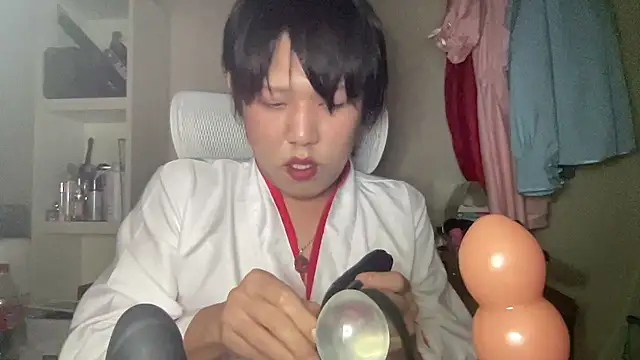 Snapshot of nuu1_221 chatting on October 24, 10:39 pm nuu1 221 online show from October 24, 10:39 pm