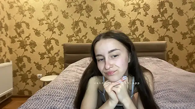RiriLovesYouu online show from October 19, 5:57 pm