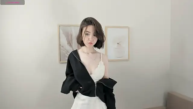 Veyaspace online show from October 4, 1:20 pm