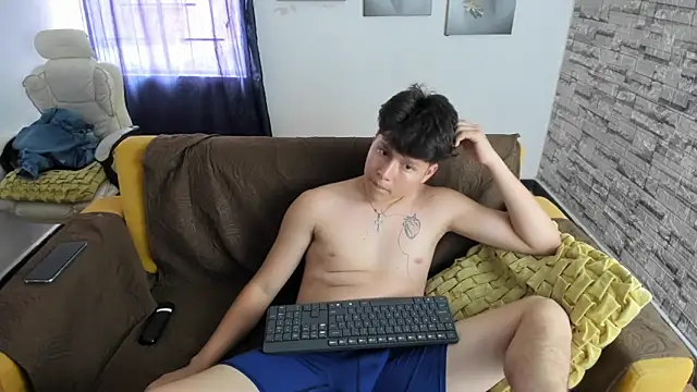 daniel leon online show from May 4, 6:37 pm