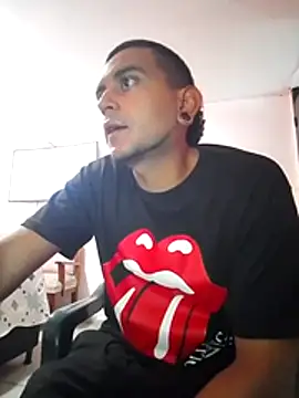 Carlandelli1 online show from February 22, 8:40 pm