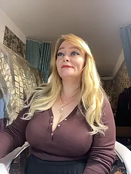 Sweet-blonde online show from November 23, 8:52 pm