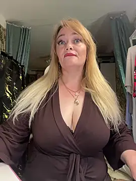 Snapshot of Sweet-blonde chatting on July 14, 10:59 pm Sweet-blonde online show from July 14, 10:59 pm