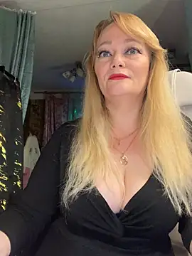 Snapshot of Sweet-blonde chatting on July 21, 10:34 pm Sweet-blonde online show from July 21, 10:34 pm
