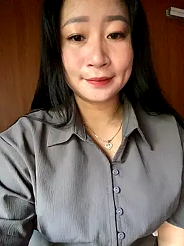 violet-00 online show from October 20, 1:06 am