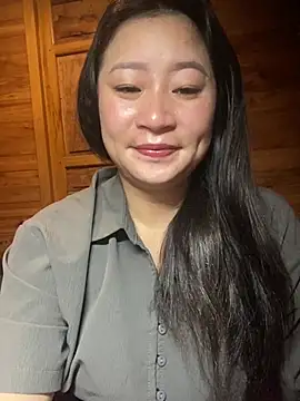 violet-00 online show from March 14, 10:21 am