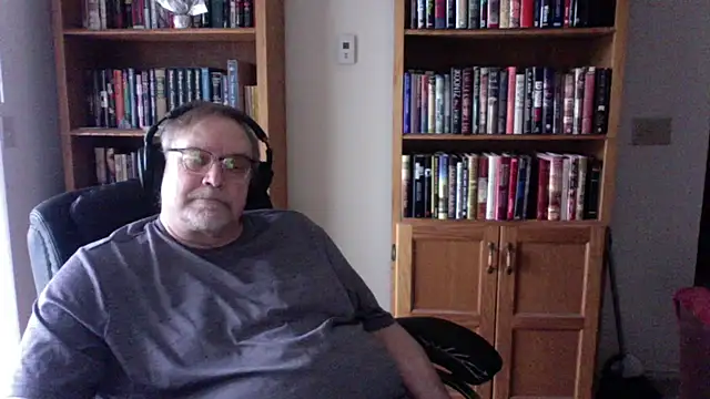 Vinyl22xh online show from April 30, 9:52 pm
