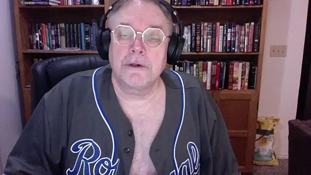 Vinyl22xh online show from May 17, 3:15 am