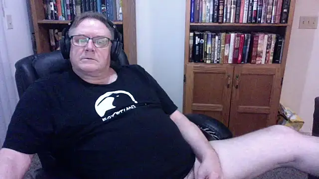 Vinyl22xh online show from May 19, 3:46 am