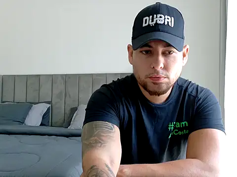 Snapshot of maximus888A chatting on October 16, 8:04 am maximus888A online show from October 16, 8:04 am