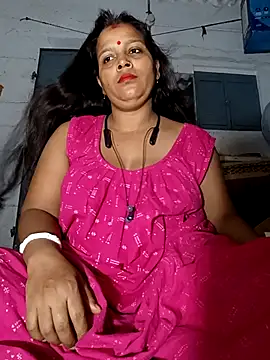 Snapshot of reya743 chatting on October 27, 4:33 pm reya743 online show from October 27, 4:33 pm