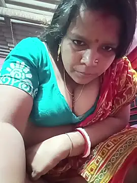 Snapshot of reya743 chatting on November 25, 11:16 pm reya743 online show from November 25, 11:16 pm