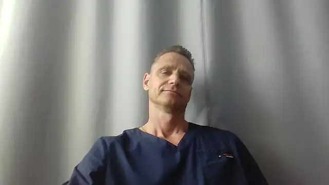 Snapshot of Freeze_Fire chatting on July 1, 6:37 am Freeze Fire online show from July 1, 6:37 am