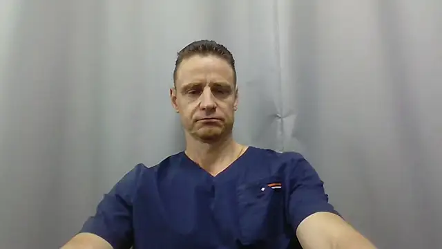 Snapshot of Freeze_Fire chatting on July 13, 6:27 am Freeze Fire online show from July 13, 6:27 am