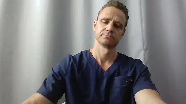Snapshot of Freeze_Fire chatting on August 2, 7:51 am Freeze Fire online show from August 2, 7:51 am