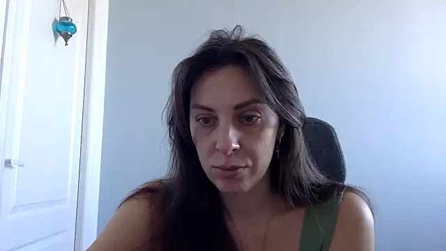 Snapshot of Myronell chatting on October 6, 6:44 am Myronell online show from October 6, 6:44 am