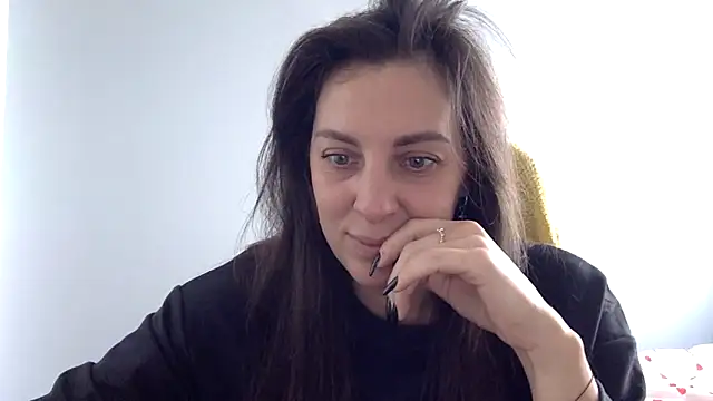 Snapshot of Myronell chatting on October 18, 8:59 am Myronell online show from October 18, 8:59 am