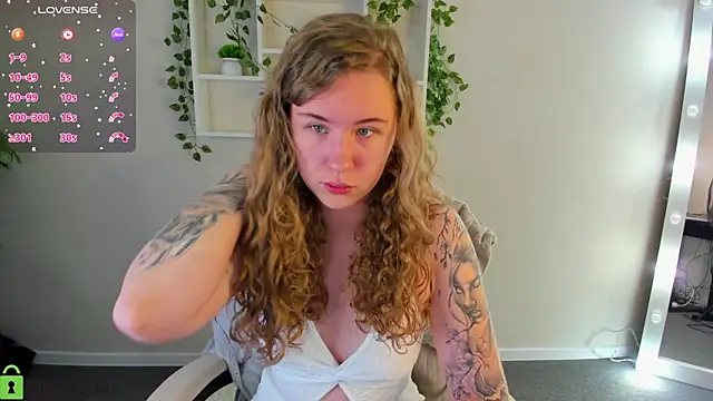 Elsie Cutties online show from November 4, 12:54 am