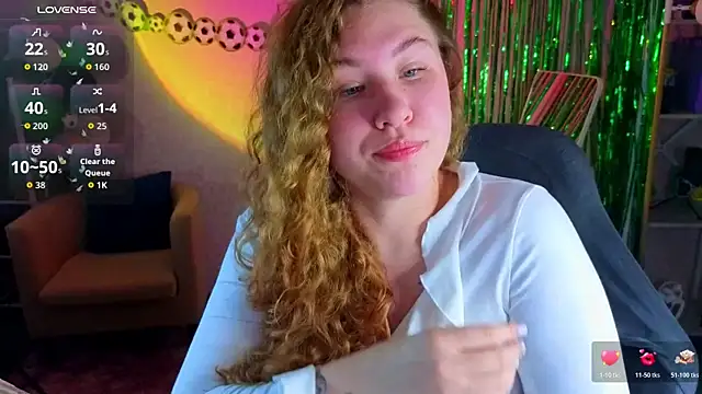 Snapshot of Elsie_Cutties chatting on July 19, 1:09 am Elsie Cutties online show from July 19, 1:09 am