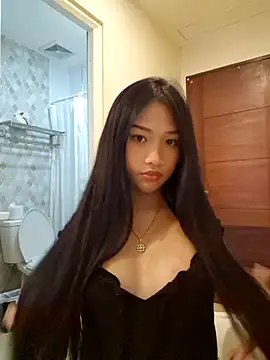 Snapshot of Bunny72772 chatting on November 11, 6:35 am Bunny72772 online show from November 11, 6:35 am