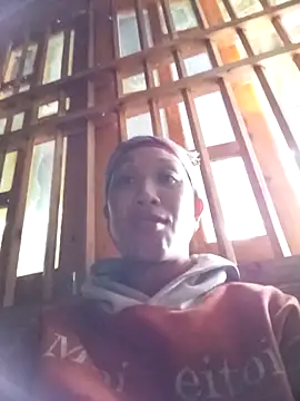 Snapshot of vtmbae chatting on October 24, 1:24 am vtmbae online show from October 24, 1:24 am