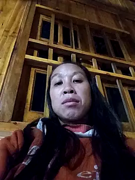 Snapshot of vtmbae chatting on December 1, 11:15 am vtmbae online show from December 1, 11:15 am