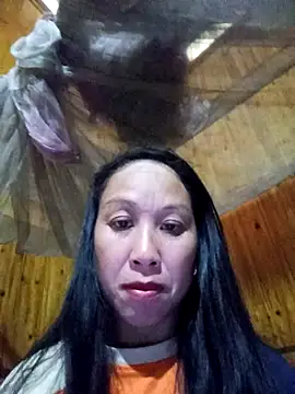 Snapshot of vtmbae chatting on December 5, 5:49 am vtmbae online show from December 5, 5:49 am