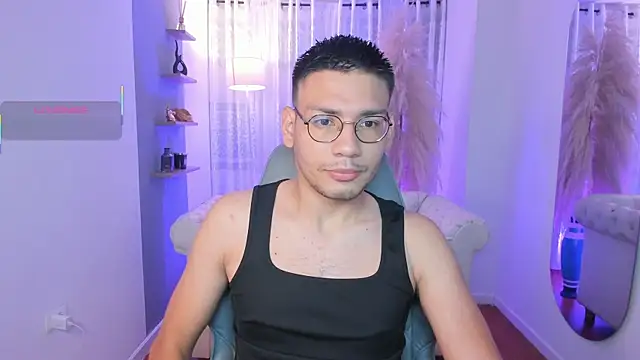 marcuswildx online show from September 25, 11:03 am